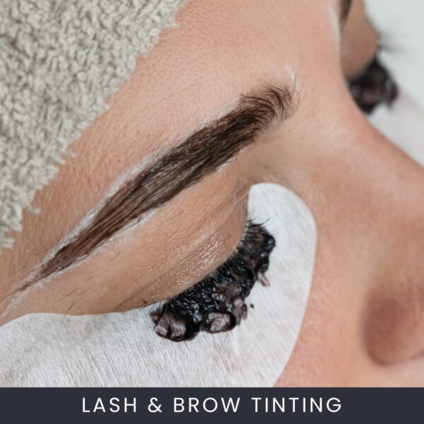 Lash-and-Brow-Tinting-1024x1024-2 Carriere Bundel: Wenkbrauw Specialist